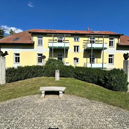 Landgräfin Im Herrenhaus Carolinenhof - Ruhe - Yoga Im Park * Groß Plasten