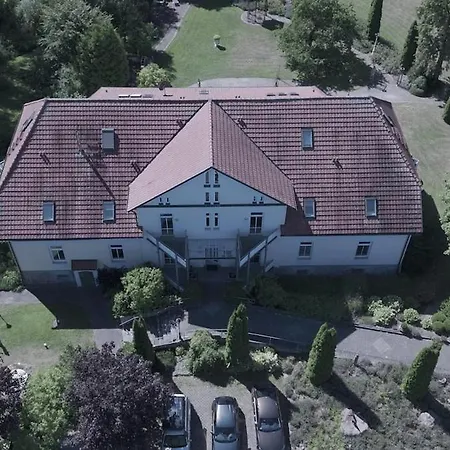 Landgräfin Im Herrenhaus Carolinenhof - Ruhe - Yoga Im Park Apartment *