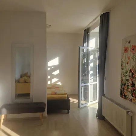 Apartment Landgräfin Im Herrenhaus Carolinenhof - Ruhe - Yoga Im Park Groß Plasten