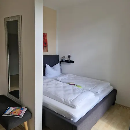 Landgräfin Im Herrenhaus Carolinenhof - Ruhe - Yoga Im Park Apartment Groß Plasten